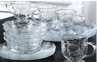 Princess House Fantasia 16 Crystal Scalloped 16-Piece Starter SET