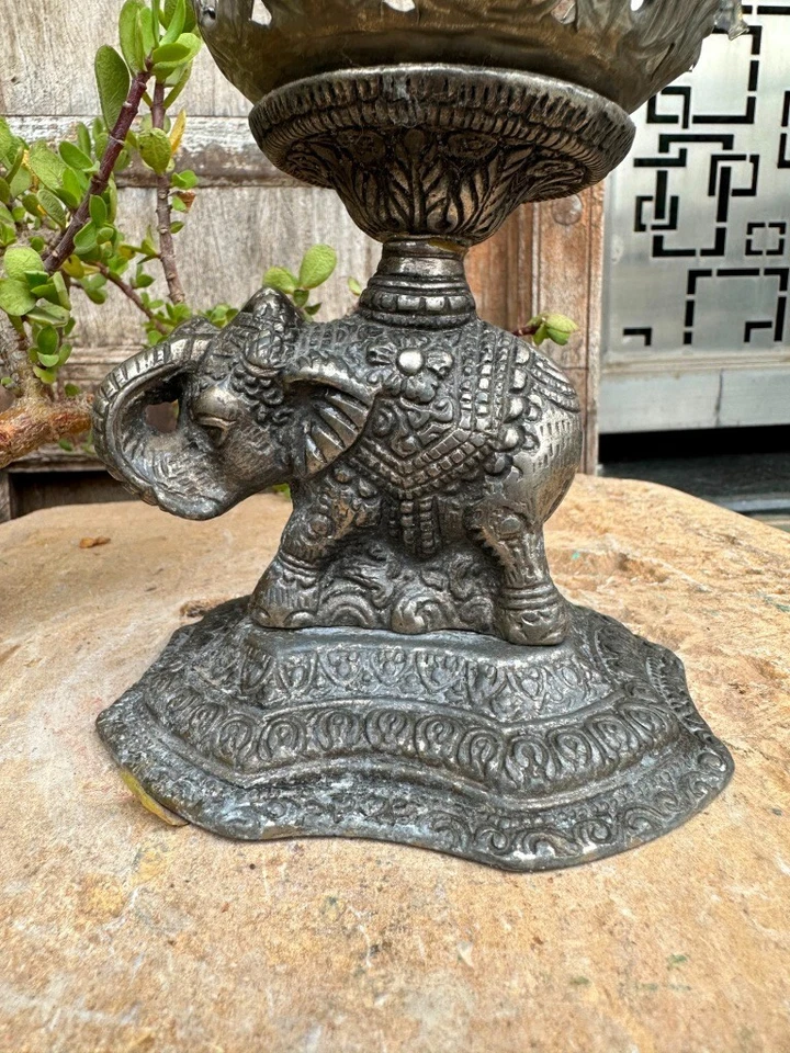 古董老式稀有原创金属雕塑雕像蜡烛架 — 第 3/4 张图片