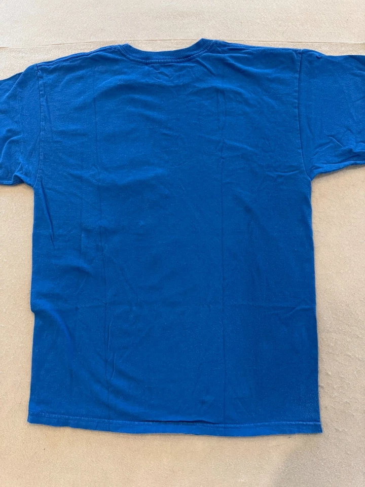 Camiseta básica Emerica para hombre mediana cáscara de plátano gráfico base diaria Foto 3 de 4