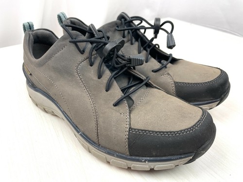 clarks walking trainers