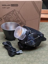 Zhiyun Molus B500 COB Bi-Color LED Video Light 2700K-6500K 500W CRI 95+TLCI 97+