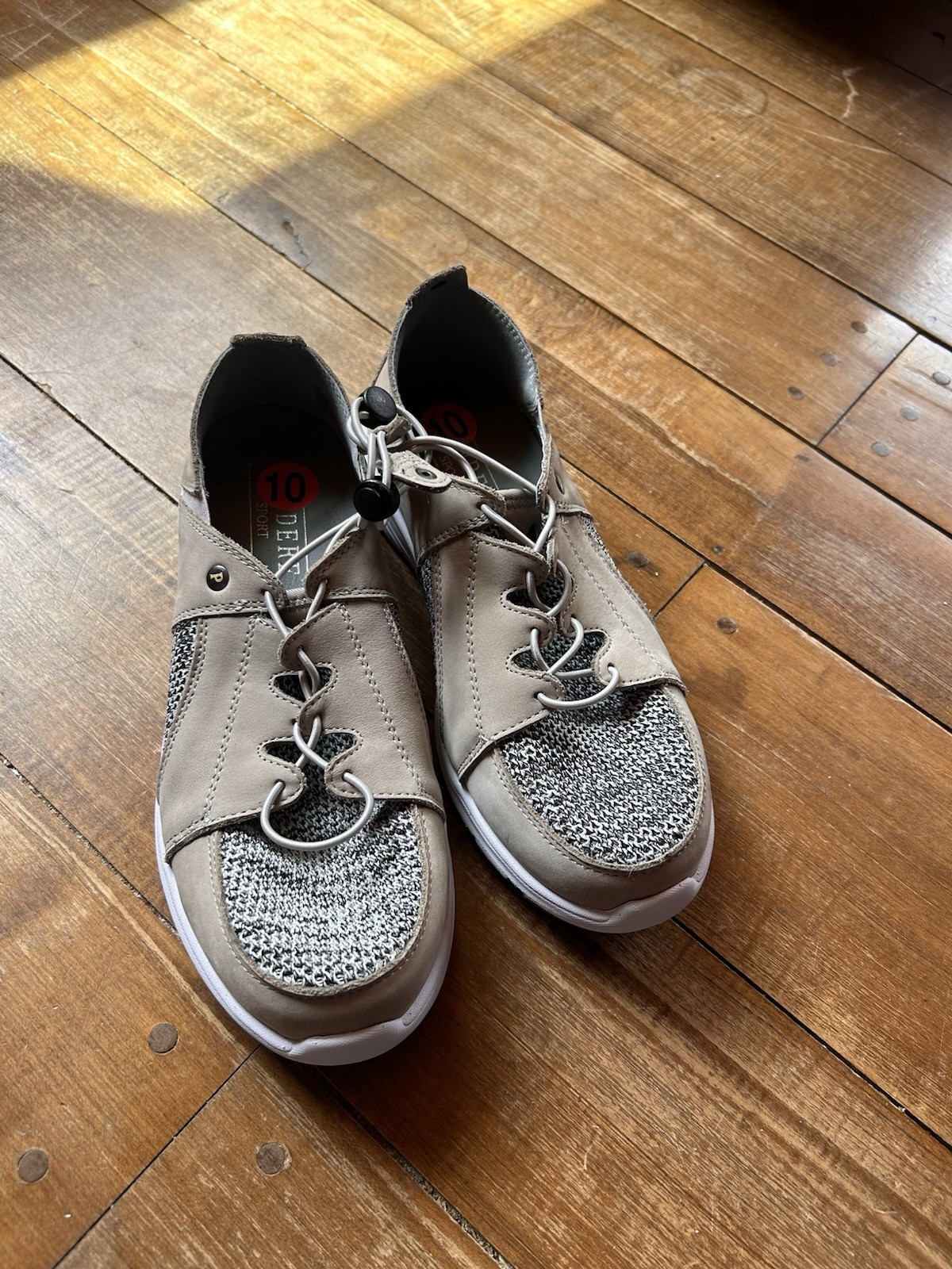 NEW Pandere Bali Women’s Leather Shoes Drawstring Sneakers Gray Nubuck Size 10