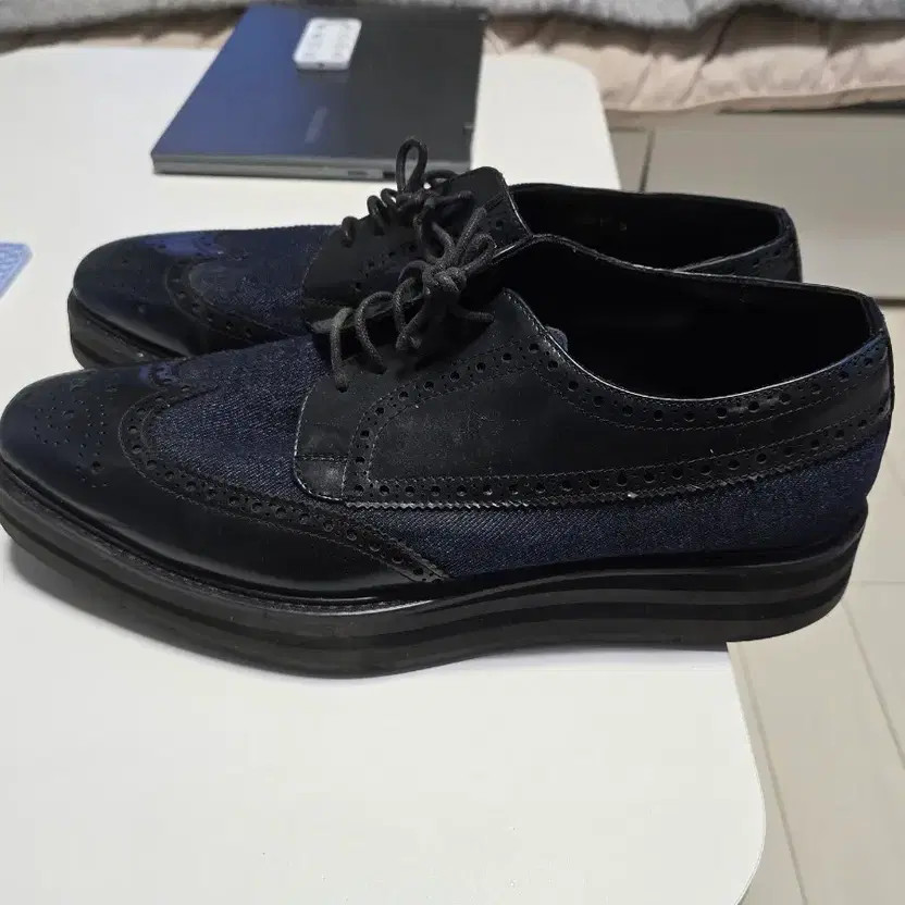 Prada Wingford Designer Shoes - Narrow Fit, Size 265-270 thumbnail 3
