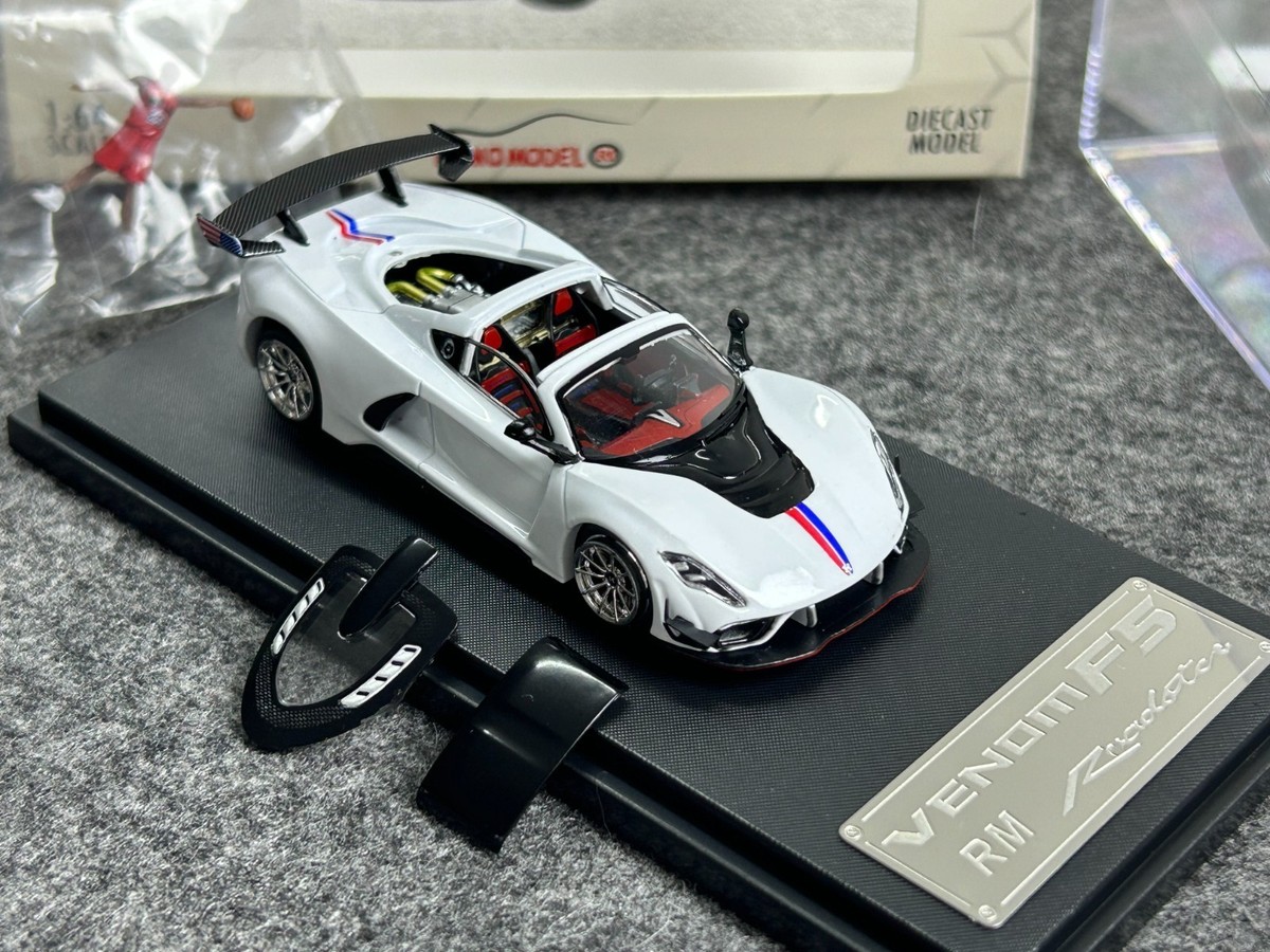 RM 1:64 Hennessey Venom F5 Open Edition Venom Alloy Car Model--Two