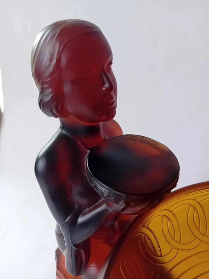 Rare Art Deco amber frosted glass large kneeling lady centrepiece - image 4 of 4