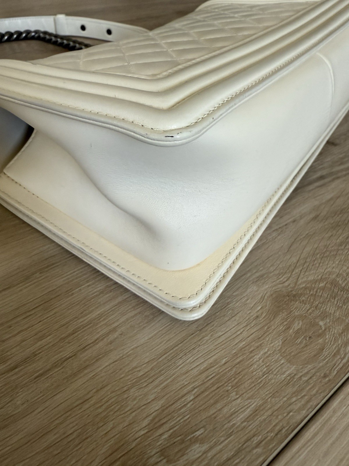 Chanel Medium Boy Bag - image 6