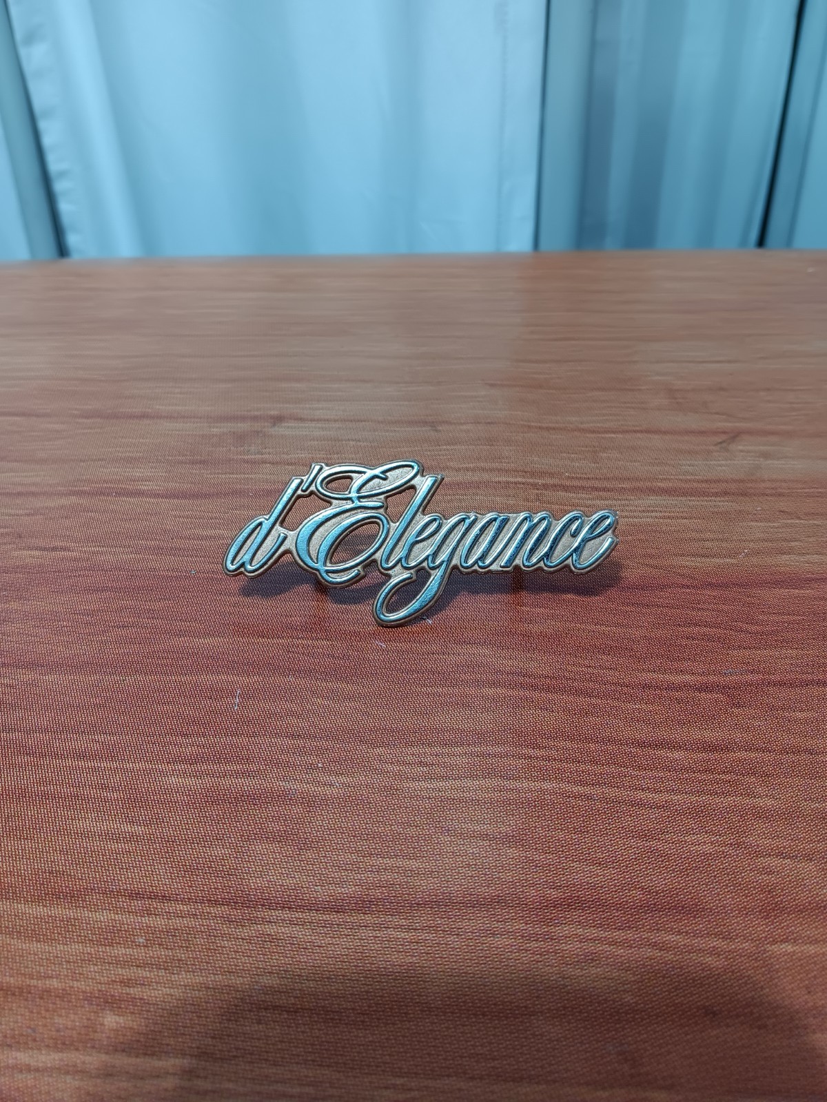 Cadillac d'Elegance Emblem Ornament Logo Badge Nameplate Script 20082676 - Photo 1