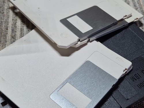 Floppy Disk 3.5 2HD Floppy Disk - 1.44Mb Sold as Untested 90 X Disks - Picture 11 of 13