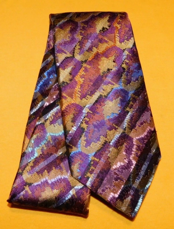 ROBERT GRAHAM СДЕЛАНО В США КОРИЧНЕВЫЙ/ЗОЛОТОЙ/СИНИЙ АБСТРАКТНЫЙ ДИЗАЙН ГАЛСТУК - ДИЗАЙНЕРСКИЕ ГАЛСТУКИ. - Изображение 2 из 3