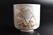 S9293: Japanese Kiyomizu-ware Colored porcelain Winter scenery TEA BOWL