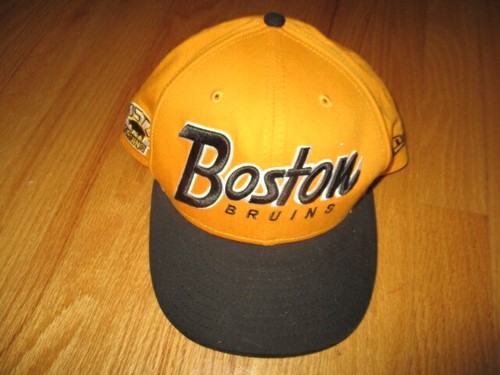 New Era Vintage Hockey Bear BOSTON 