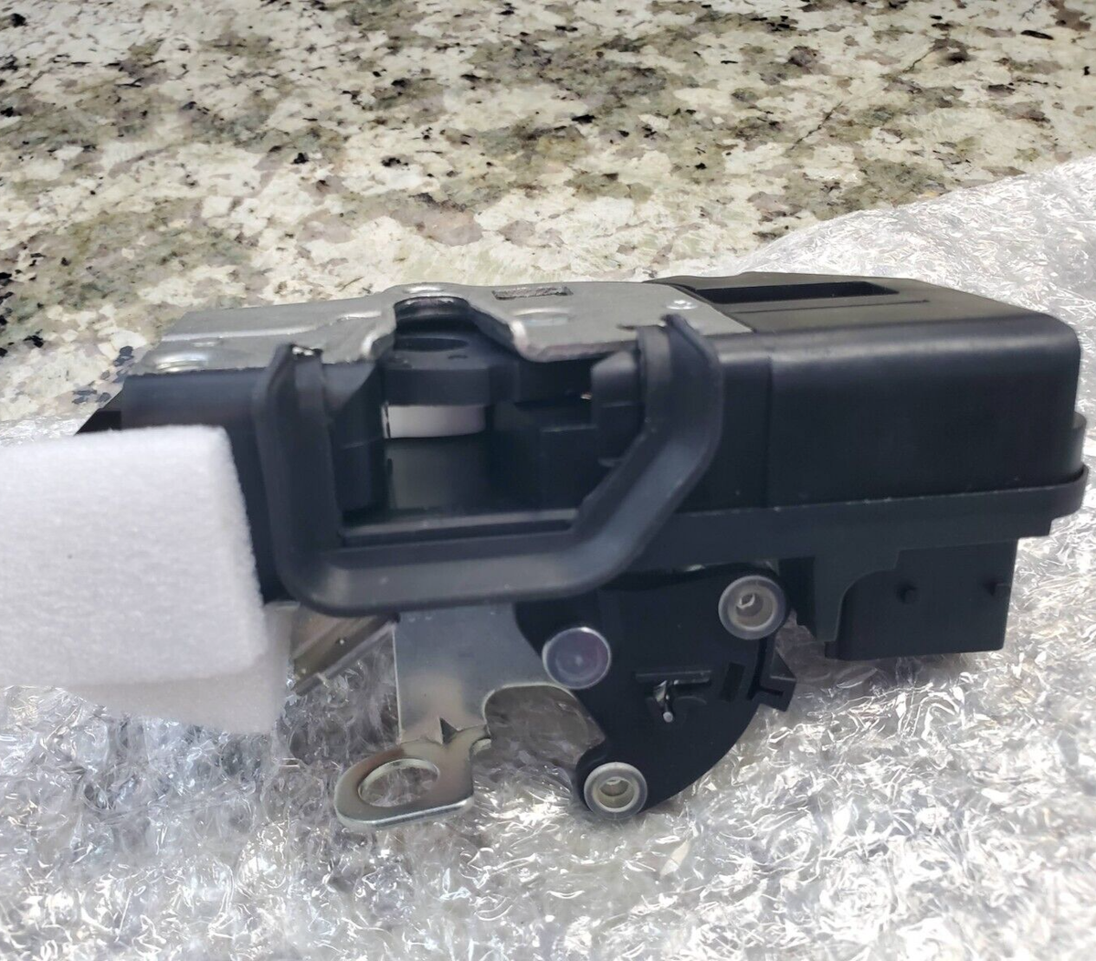 1999, 2007 Chevrolet Silverado 1500 Door Lock Actuator Connector 1999, 2007 Chevrolet Silverado 1500 Door Lock Actuator Connector