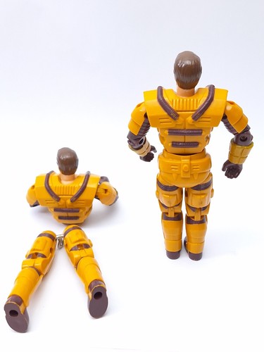 Hasbro Visionaries Feryl 1987 figurine capture chariot pilote lot 2 - Photo 4 sur 4