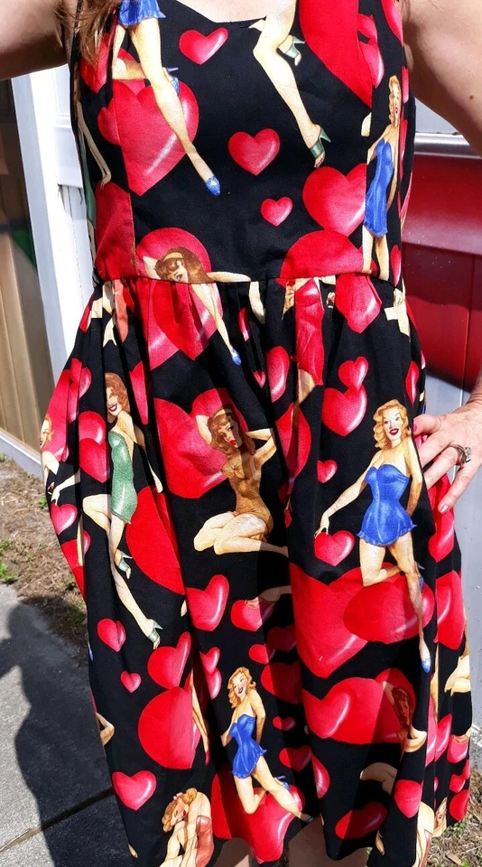 Vestido Bettie Page anos 50 Pinup Girl Halter Red Poppy Fit Flair Circle Xlarge / XXL - Imagem 4 de 4