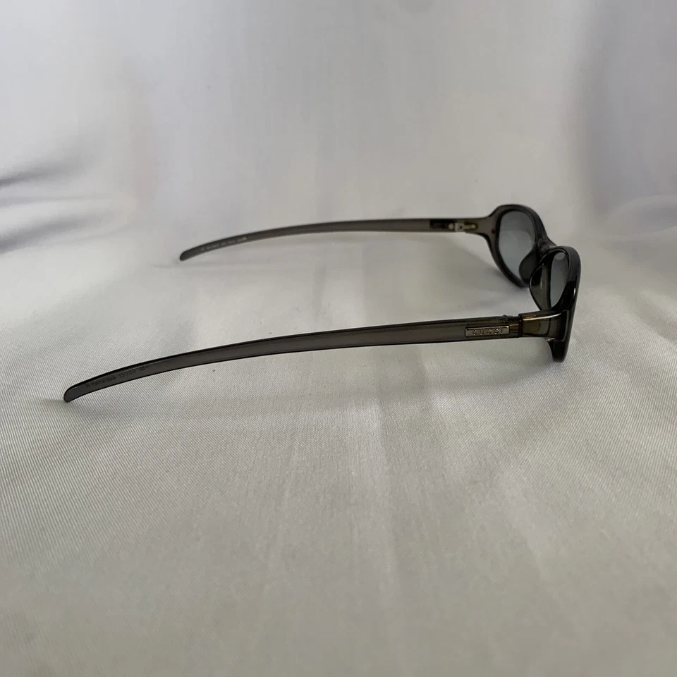 Óculos de sol Gucci armação apenas GG 2498/S N03 cinza cristal modificado oval Itália 53 mm - Imagem 4 de 4