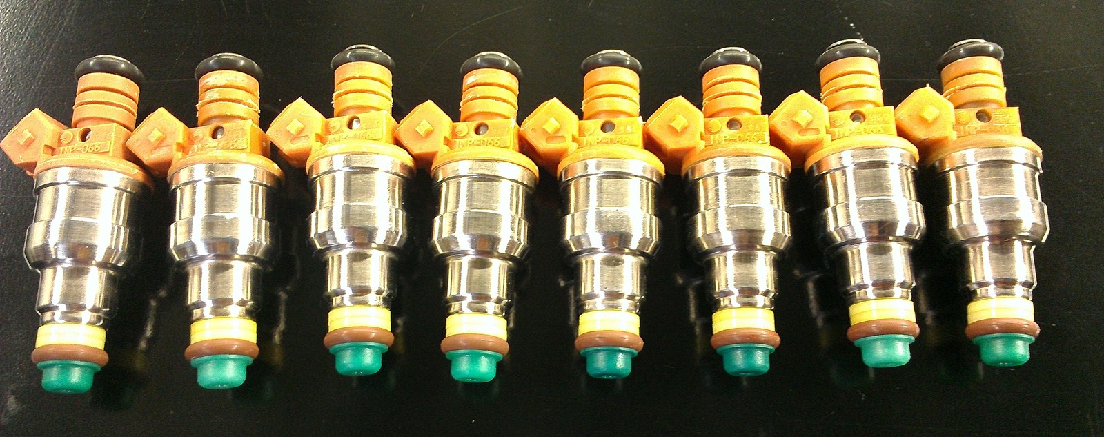 Bosch Fuel Injector Set 19891992 Chevrolet Camaro 5.7L L98 22lb flow