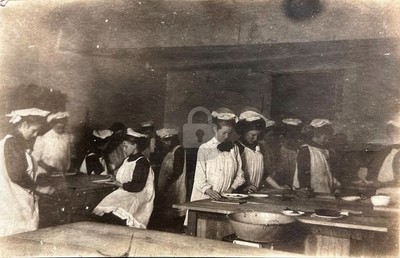Sheldon Iowa Public School Cooking Class IA 1909 RPPC Photo Postcard COPY