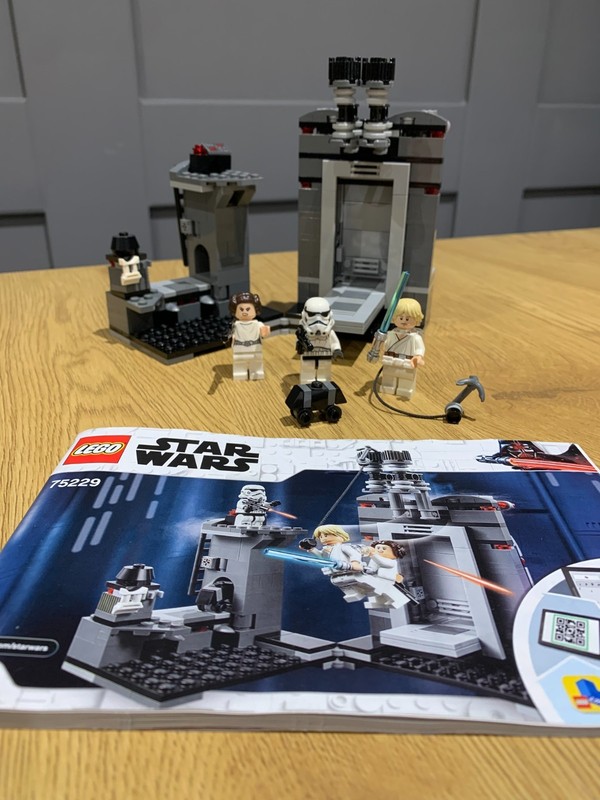 LEGO Star Wars 75229 Death Star Escape – Complete Set – No Box