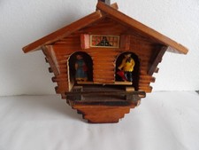 Vintage. Petit CHALET Météo