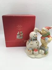 Lenox Walt Disney's Showcase Collection Pooh's Sweet Touch #806449 -NO COA -fig.