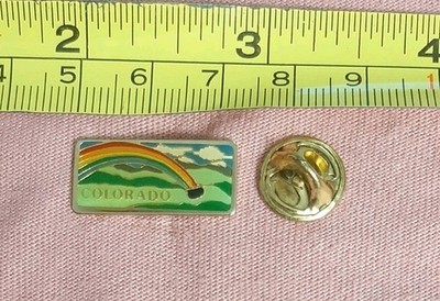 Vintage Colorado Rainbow Pot of Gold Travel Souvenir Jacket Lapel Pin