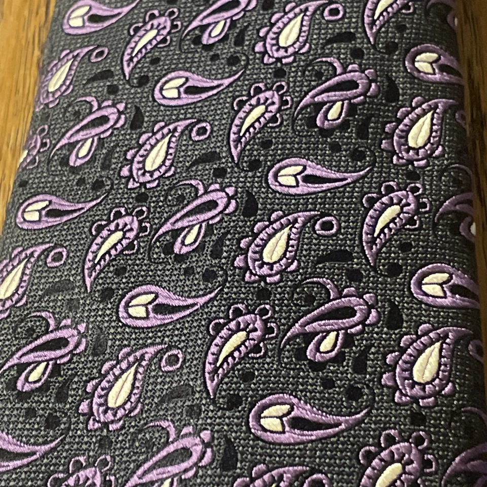 Corbata Charvet Place Vendome tejida gruesa de seda cachemira usada en excelente estado hecha en Francia Foto 4 de 4