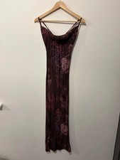 Women’s PrettyLittleThing Burgundy Floral Dress - Size 6