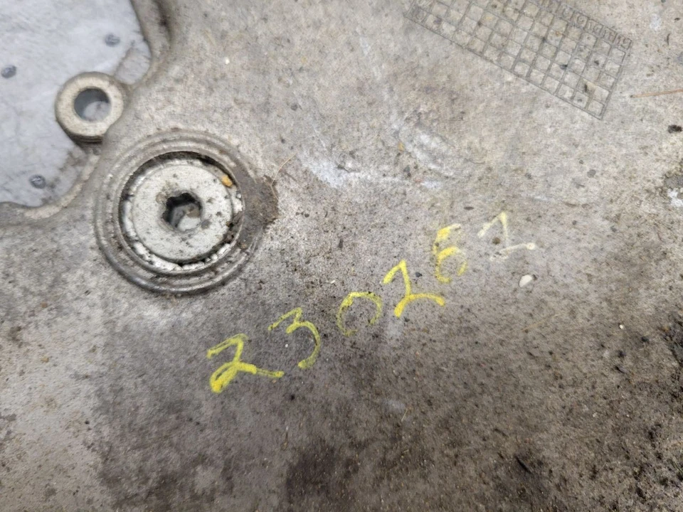 Pan de aceite 4,4 L inferior para BMW X5 1537668 19-23 Foto 3 de 4