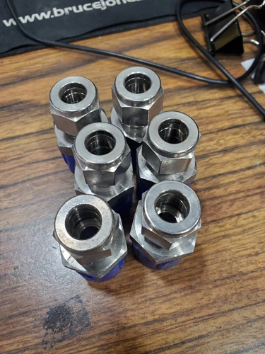 1/2" NPT X 3/8" tube Yorlok Fitting