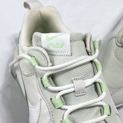 Nike Air Max Verona Running Shoes Womens Size 9 Cl9842-003 White Light Green - Picture 9 of 11