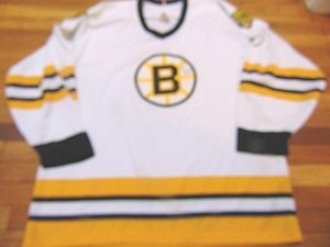 bruins white jersey