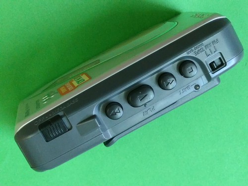 Sony WM FX 199 Walkman Cassette player Reconditioned Nr. Mint watch video - Picture 3 of 6