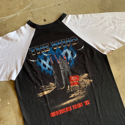 1982 VINTAGE 80s THE WHO (ROCK BAND) AMERICAN TOUR RAGLAN T