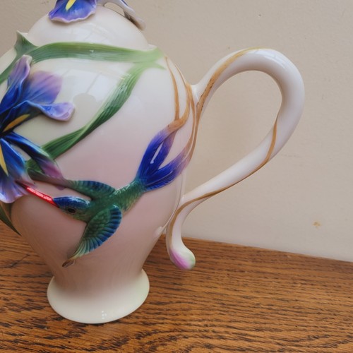 Franz Porcelain 3D Hummingbird Coffee Pot FZ00132 Boxed - Picture 4 of 13