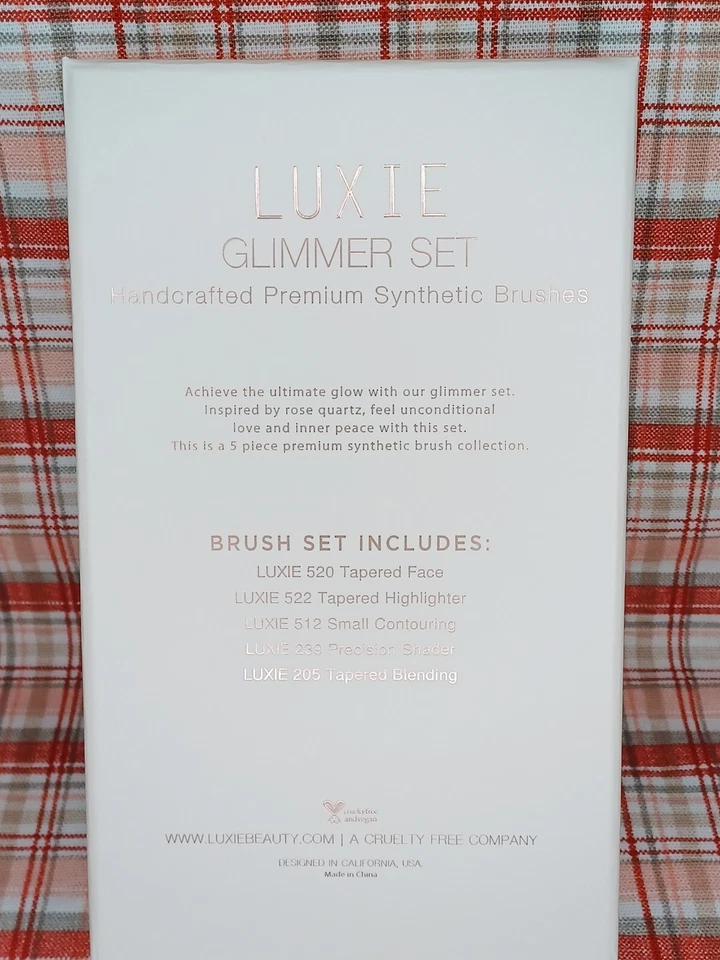 Juego de cepillos sintéticos premium artesanales Luxie Beauty Glimmer Foto 3 de 4