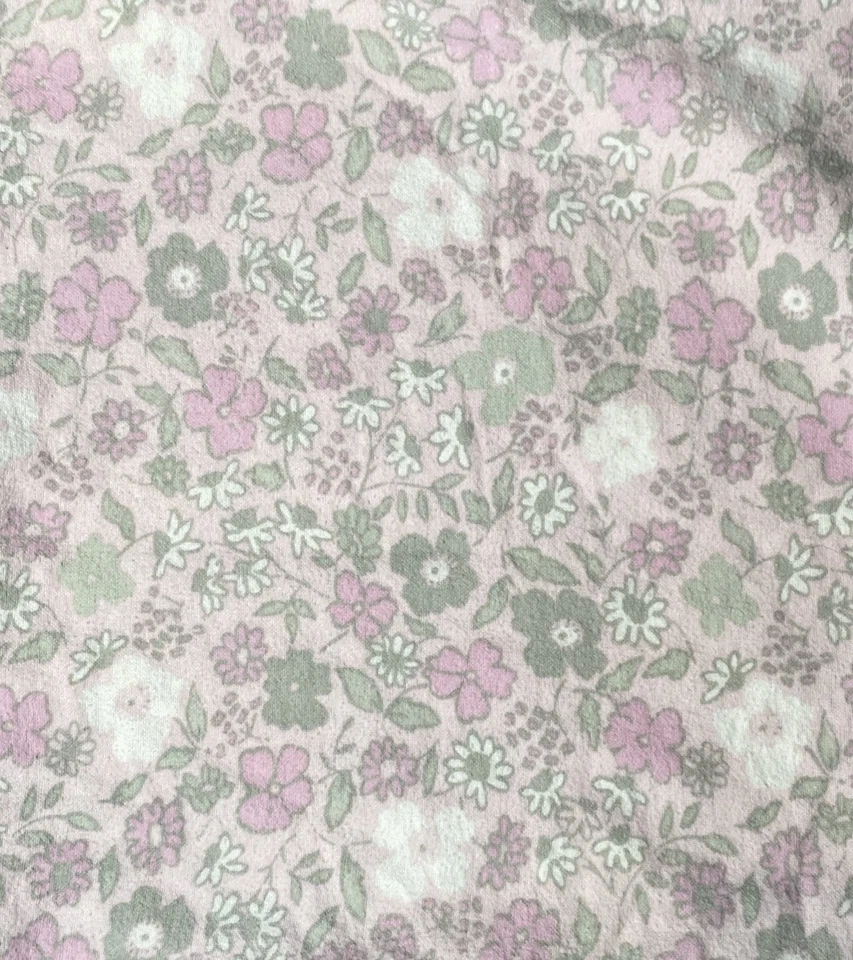 Manta de recepción floral para bebé Laura Ashley rosa gris flores franela envoltura Foto 4 de 4