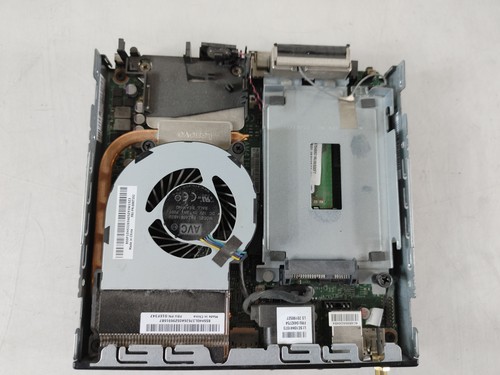 Lenovo ThinkCentre M715q Tiny Ryzen 5 Pro 2400GE 3.20 GHz 8 GB DDR4 - No HDD - Picture 7 of 12