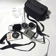 OLYMPUS PEN E PL7 Lens Set with Accessories