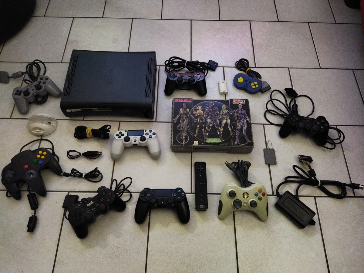 Lot De Consoles De Jeux Vidéo Hors Service - Pour Pièces Détachées Ou Réparation - Marque Non Spécifiée