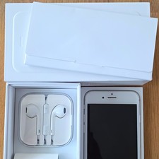 Apple iPhone 6 64 GB Smartphone Weiß in  OVP mit Zubehörpaket
