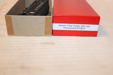 HO Scale Bowser, 4 Bay Hopper with Load, Pennsylvania, Black, #723079 Built