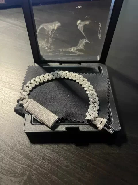 4Ct Round Real Moissanite Cuban Link 8MM 7Inch Bracelet 14K White Gold Plated - Image 4 of 4