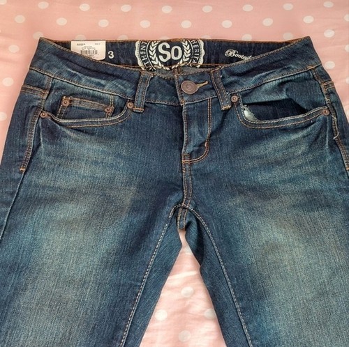 SO dunkel getönte Boot Cut Jeans Junior Größe 3 neu mit Etikett 27W 32L - Bild 3 von 6