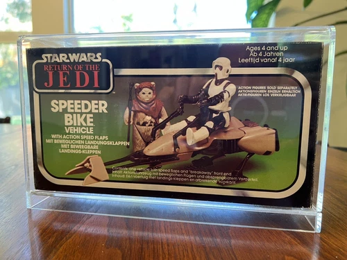 Star Wars 1983 Vintage Kenner ROTJ Speeder Bike Tri Logo MIB With Acrylic Case