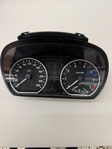 BMW 1er E81 E87 E82 E88 Tacho Kombiinstrument Benzin KM/H 9166813