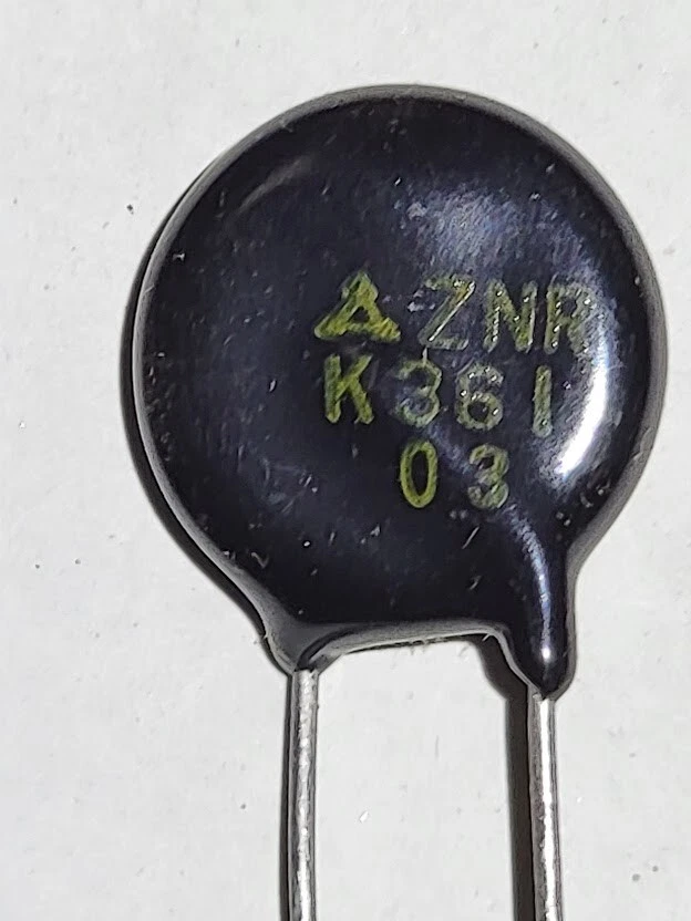 LOTE DE 8 - PANASONIC - ZNRK361-03 - MOV. Varistor de óxido metálico, 230 VCA / 300 VDC Foto 2 de 4