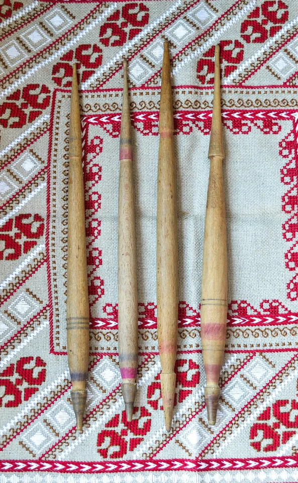 Antique Primitive Wooden Spindles For Spinning Wool 19 Century Bulgaria set of 4 - Image 2 of 4