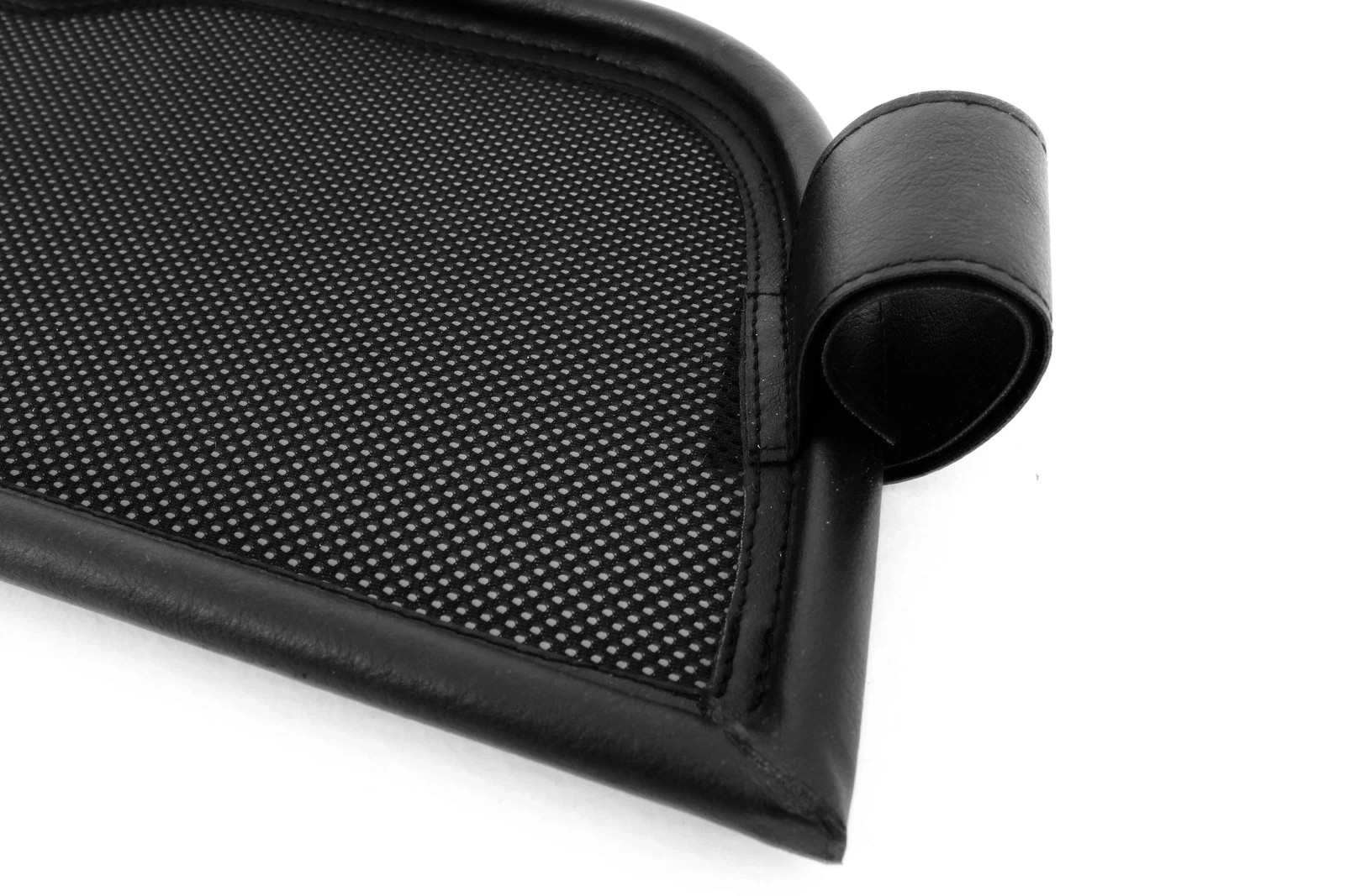01-07 Maserati 4200 / GranSport Convertible Wind Deflector Screen M138