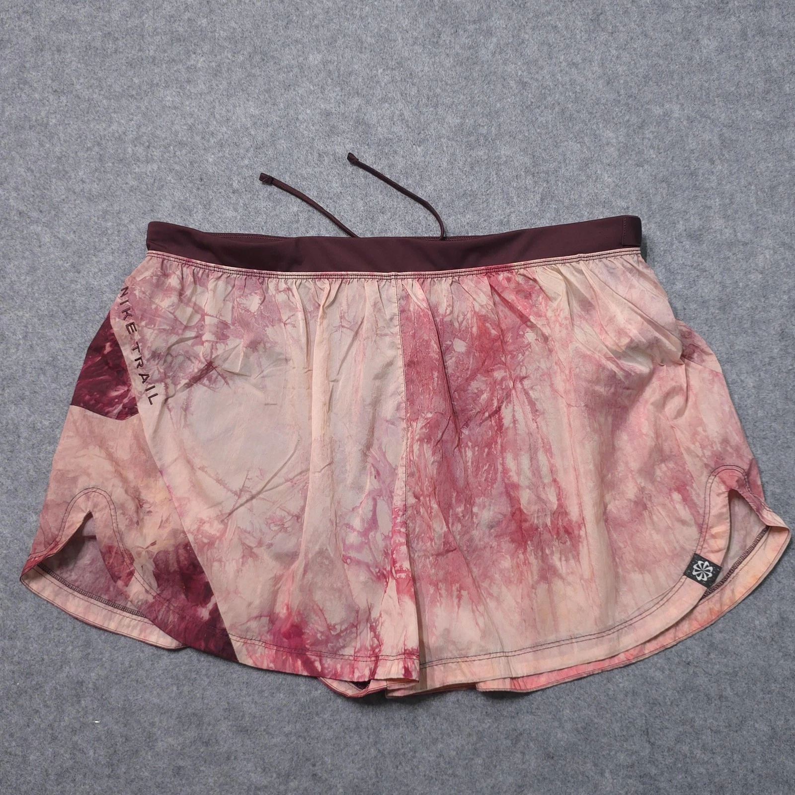 Nike Trail Running Shorts Womens XL Pink Maroon Tie Dye Split Hem Athletic
Opens in a new window or