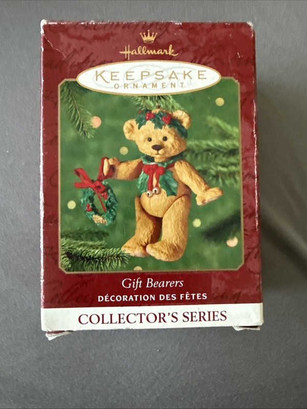 2001 Hallmark Keepsake Ornament GIFT BEARERS Collector's Series Teddy Bear